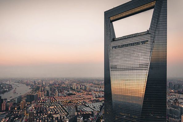 首月銷售量價雙跌 投行分歧下的萬科過冬記